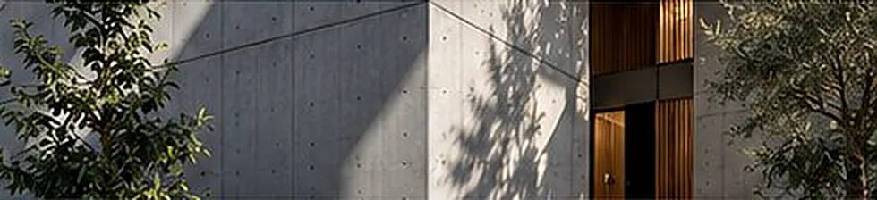 Sichtbetonfassade mit Lichtspiel